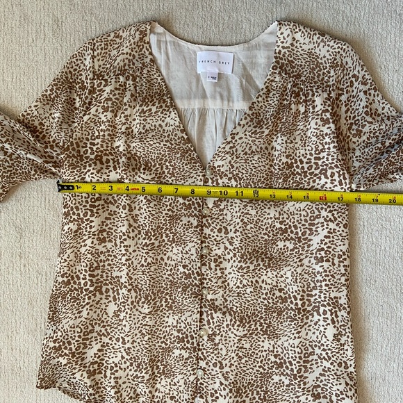 Leopard print beige quarter sleeve blouse - Picture 4 of 7
